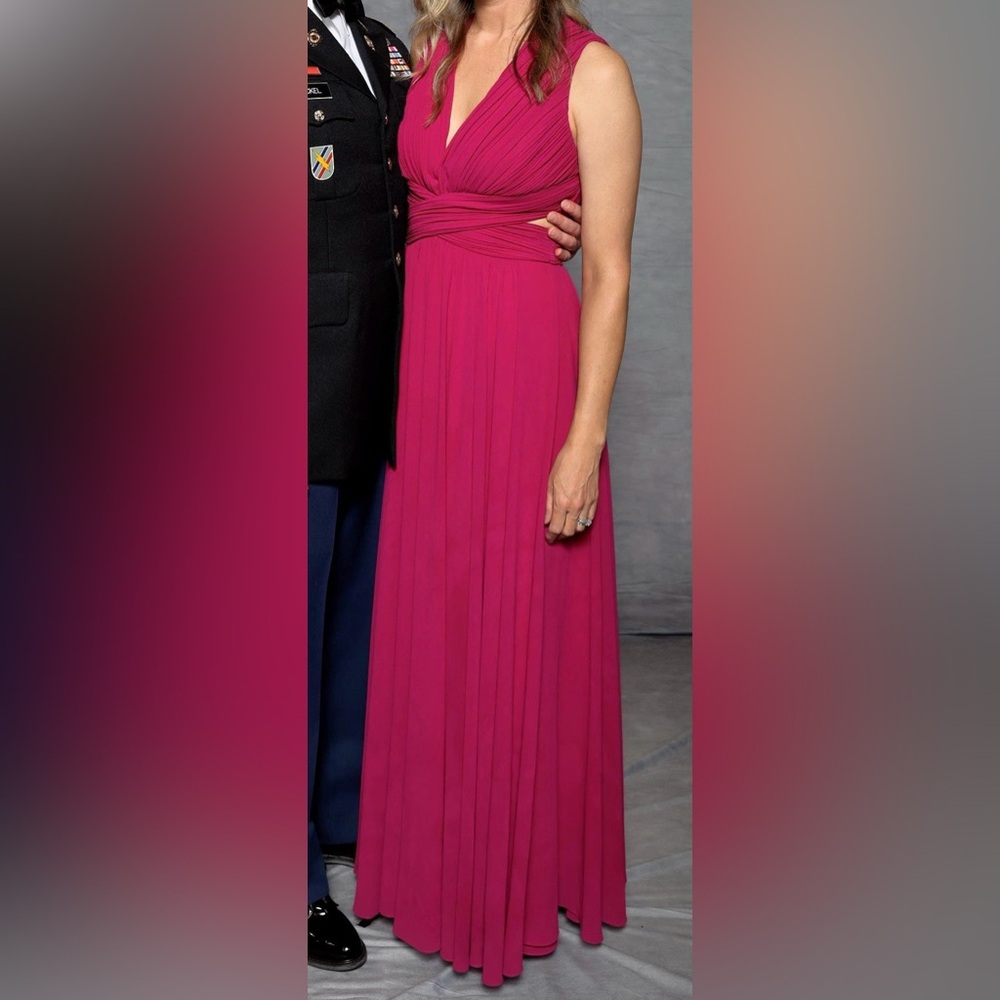 Lulu's Fuchsia Sleeveless Gown